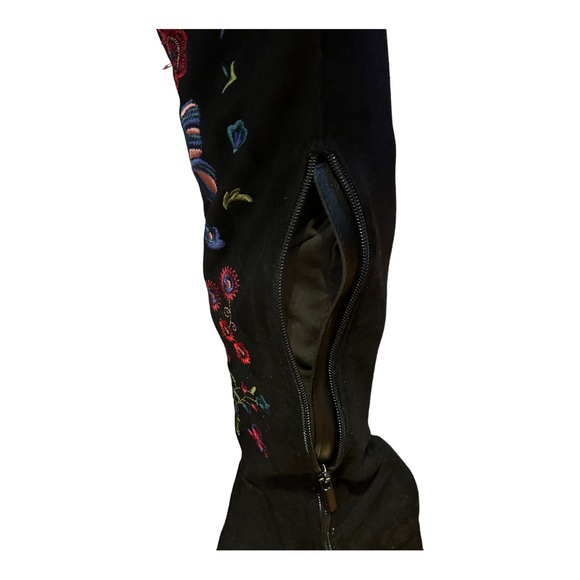 IMPO Judy Over the Knee High Suede Boots Sz 8M Black Embroidered Boho Fa… - Picture 6 of 16